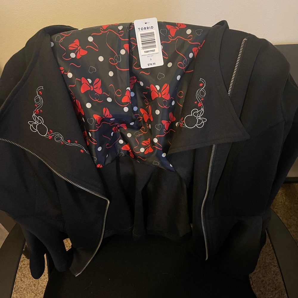 Torrid Black Blazer Type Jacket Minnie Mouse. Size 3 Torrid. - Picture 4 of 4